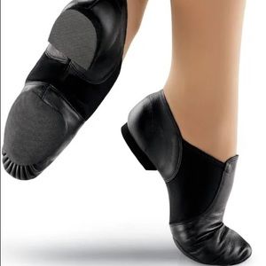 Professional Woman’s Dance Shoes Capezio black size 10